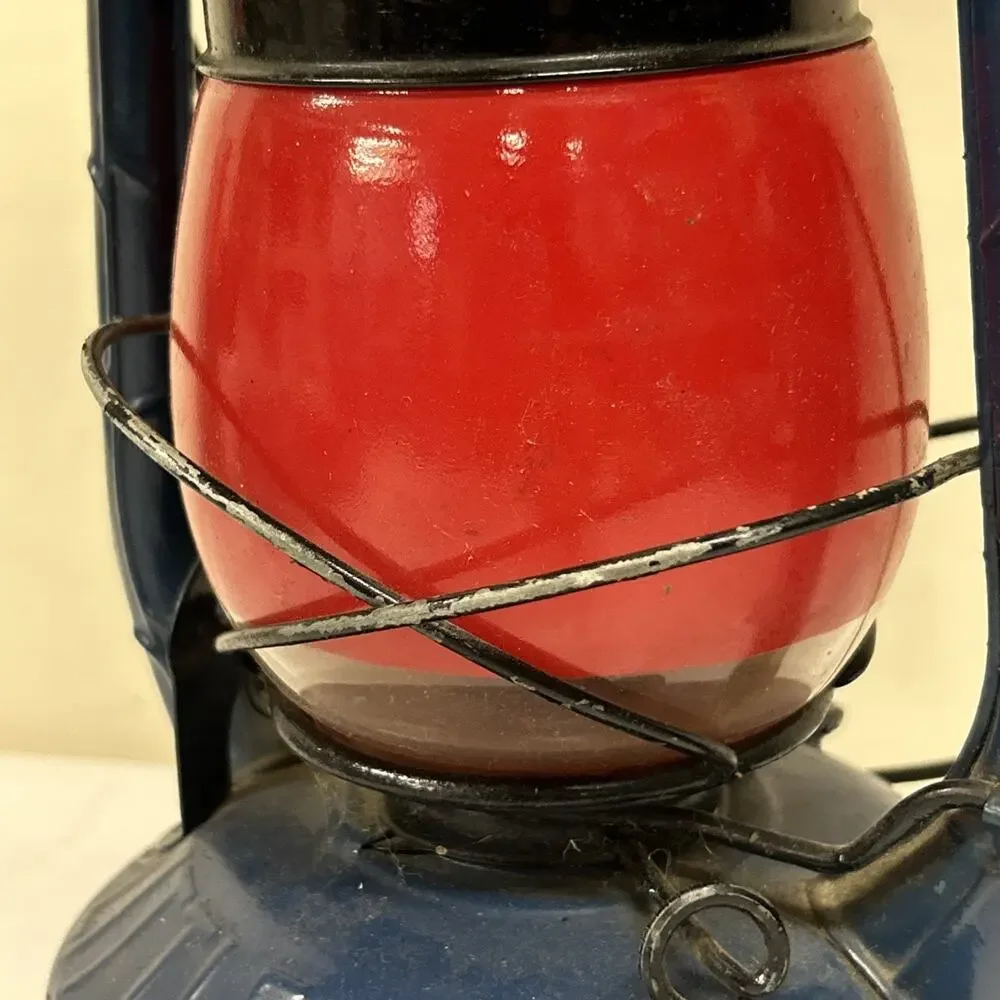 Vintage Dietz Blue Little Wizard R.R. Oil Lantern. NY RED Glass Globe